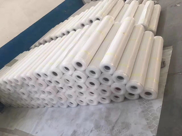 非瀝青基自粘膠膜(白砂) (4)